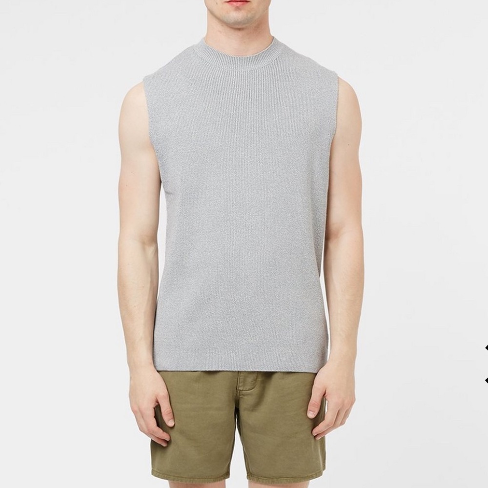 Knitted cutoff